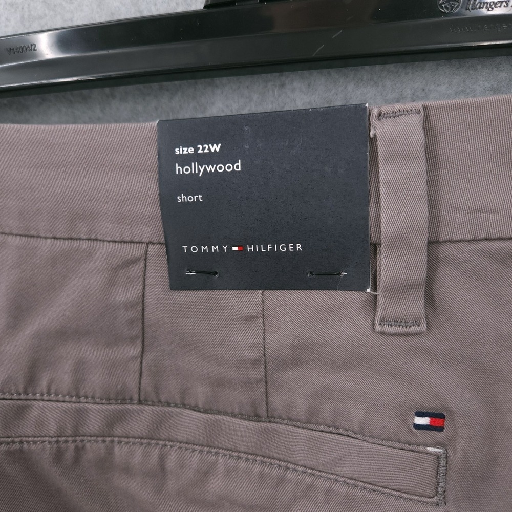 Tommy Hilfiger Hollywood Casual Bermuda‎ 9" Shorts Nickel Womens Size 22W NWT - Picture 4 of 10